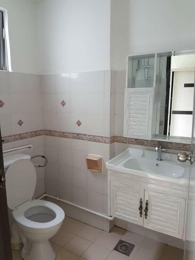 Api Api Centre Apartment Homestay Kota Kinabalu Exterior foto